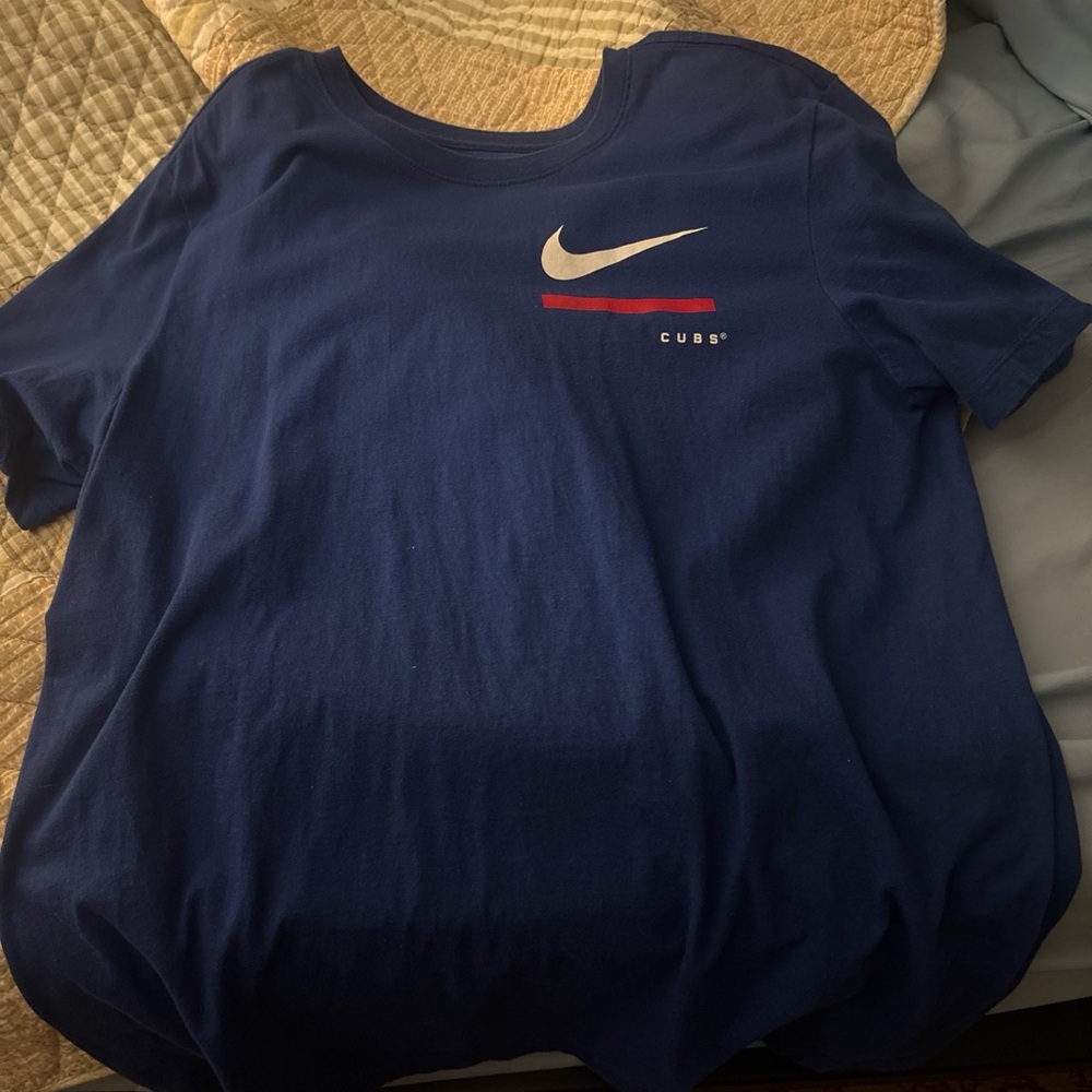 Nike royal blue Chicago cubs shirt